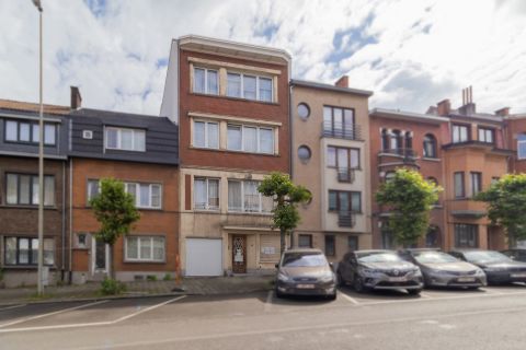 Apartment block
 for sale in Schaerbeek