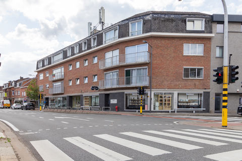 Commercial groundfloor for sale in Sterrebeek