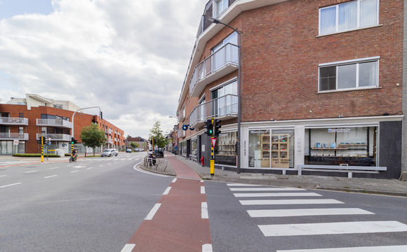 Commercial groundfloor for sale in Sterrebeek