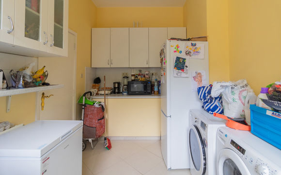 Immeuble à appartements à vendre a Schaerbeek