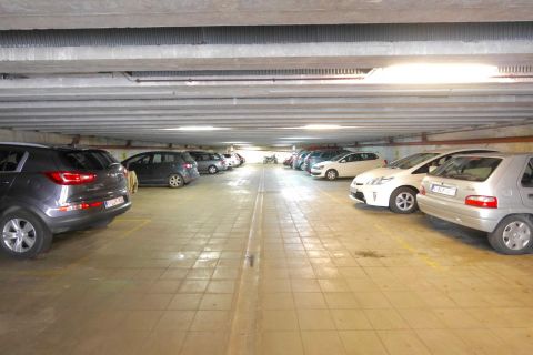Parking intérieur à louer a Kraainem
