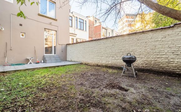 Rez-de-ch. avec jardin à louer a Woluwe-Saint-Lambert